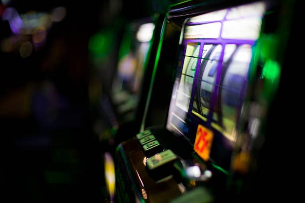 Sic Bo betting interface on cmbet login showing betting options and payout ratios